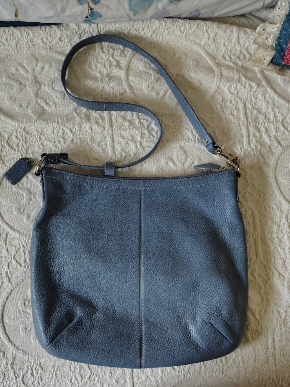 Coach Bag - Picture 2 of 11